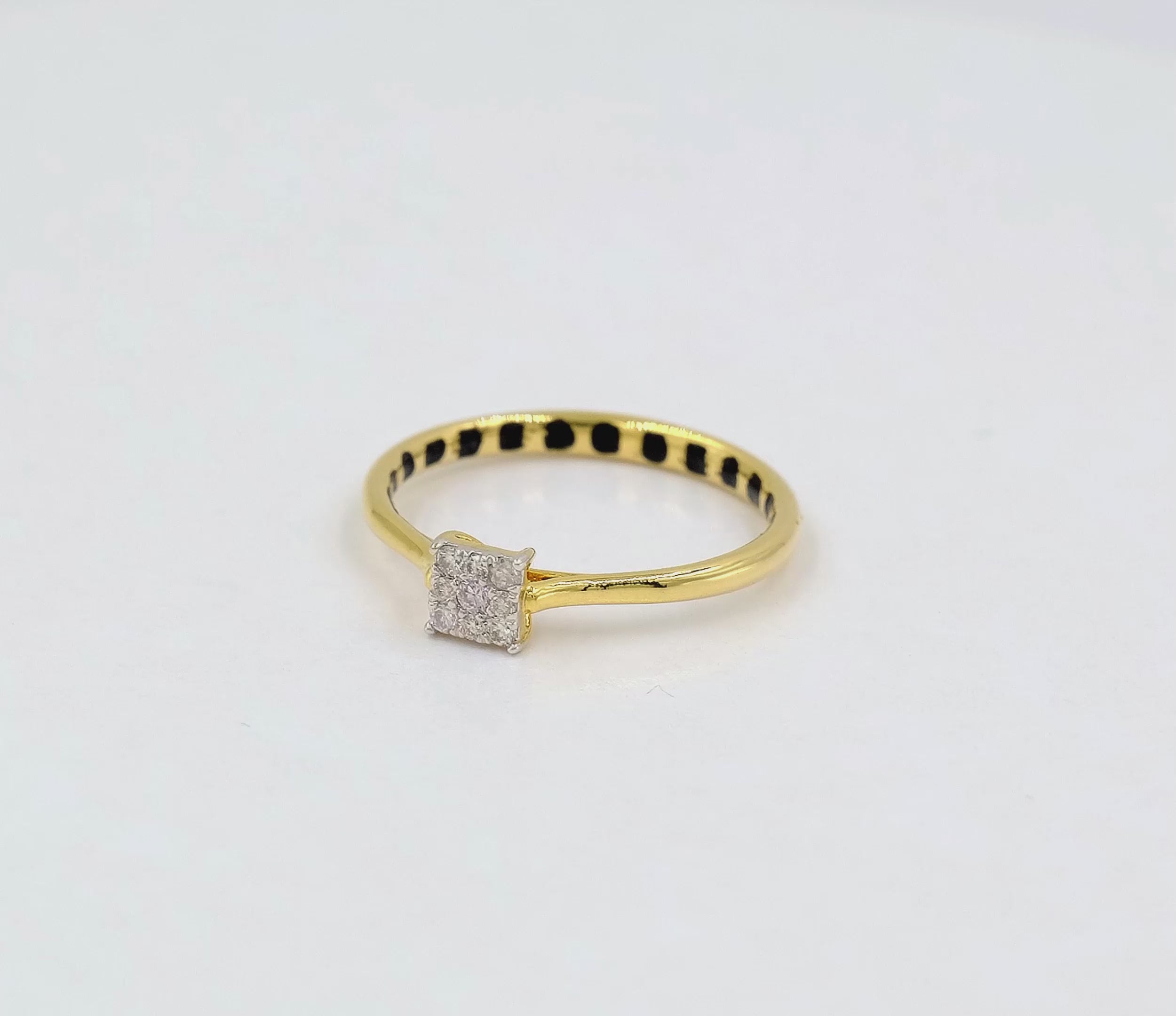 Chic Square Diamond Ring